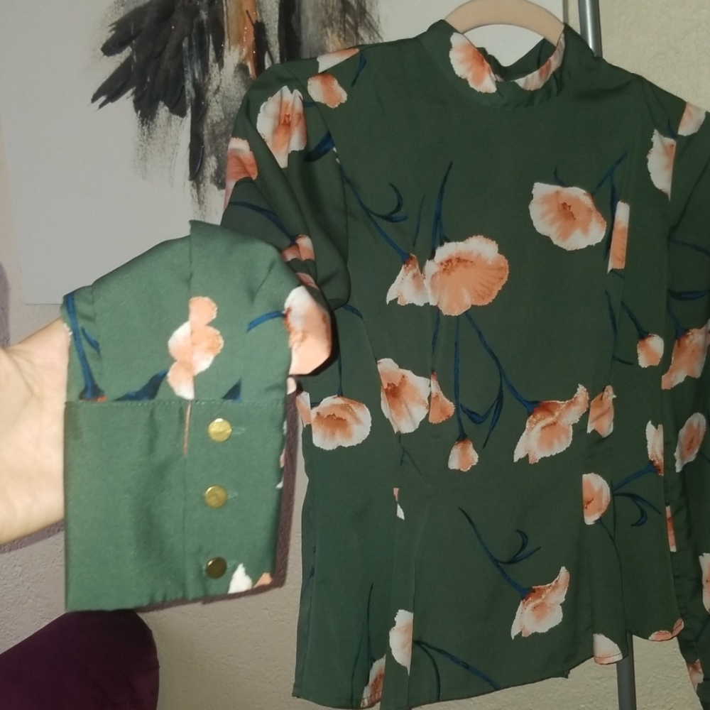 Forever 21 Long Sleeve Top